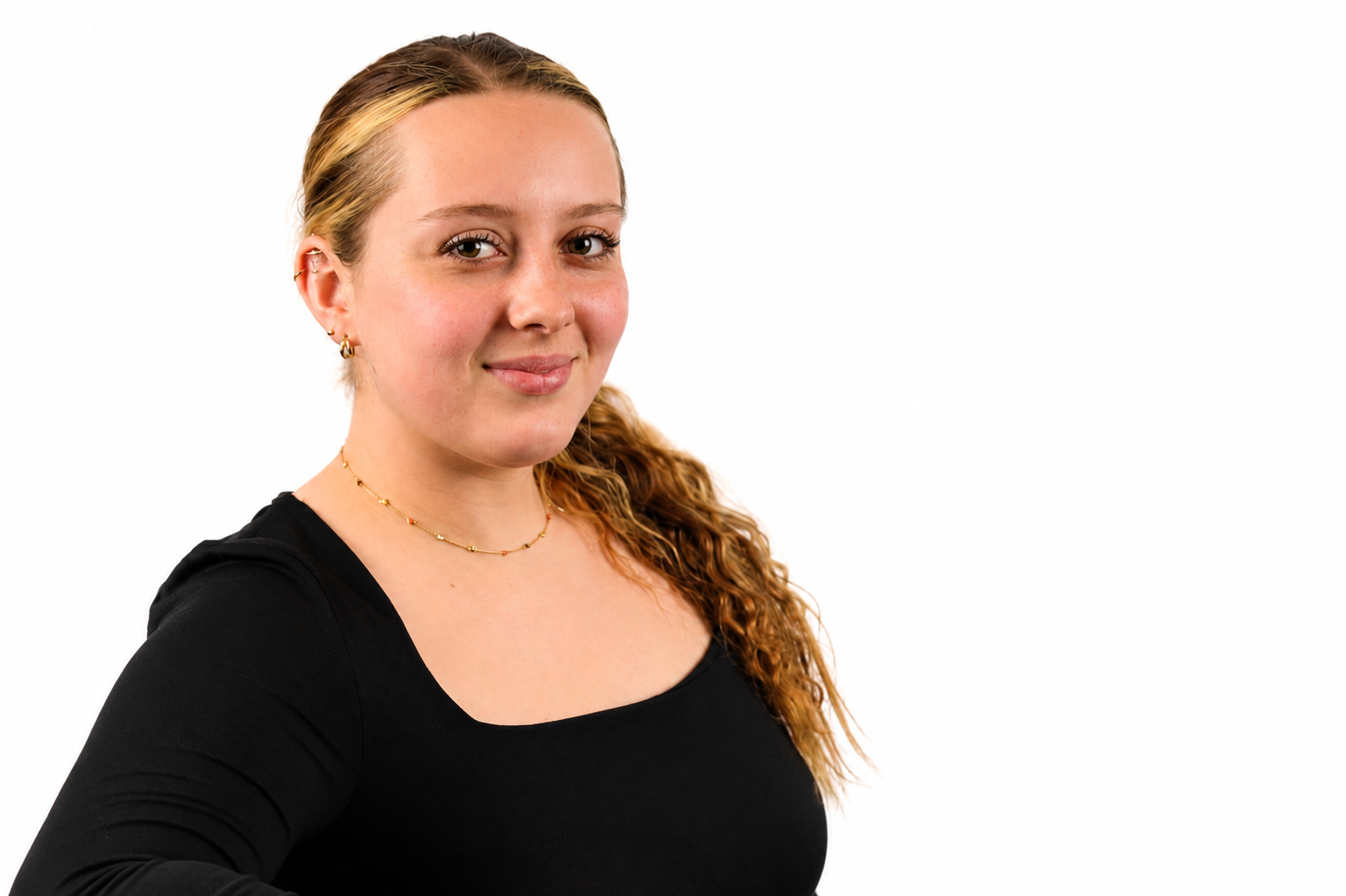 Headshot of Sienna Stautz
